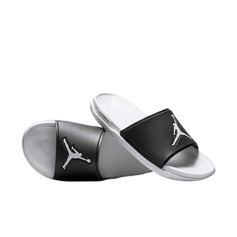 AIR Jordan čības