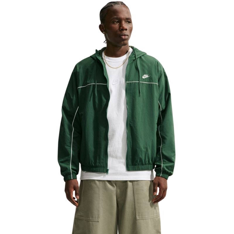 Nike jaka